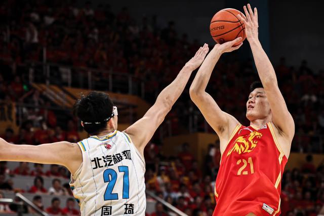 （体育）（8）篮球——CBA总决赛第一场：浙江方兴渡不敌北京北汽XxjpseC007152_20250507_PEPFN0A001.jpg
